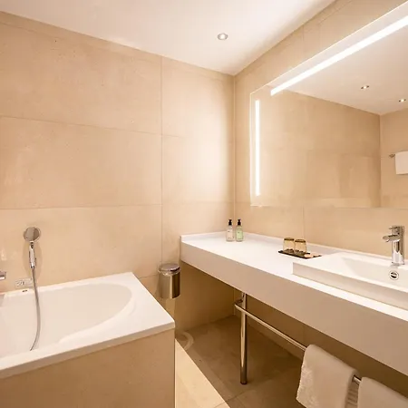 Hotel Der Valk A4 Schiphol 4*