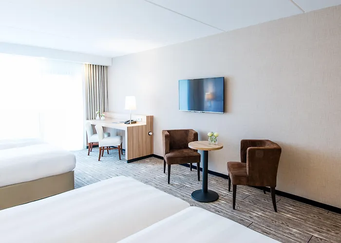 Hotel Der Valk Schiphol 4*