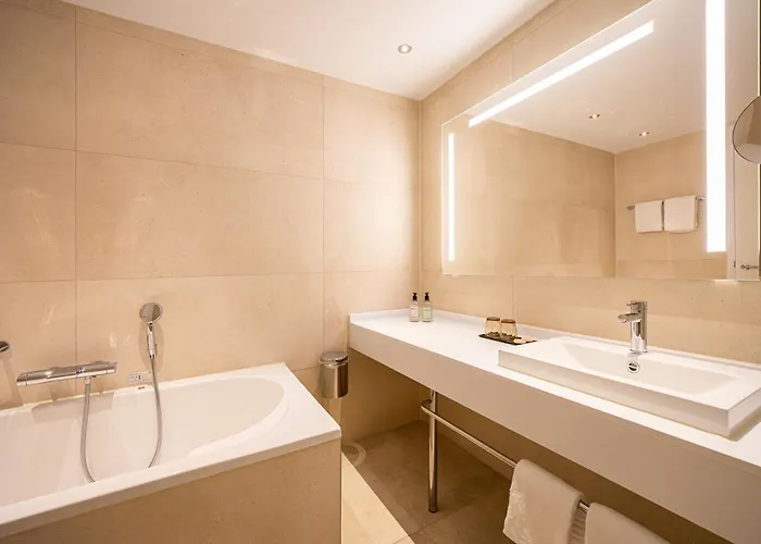 Hotel Der Valk Schiphol 4*