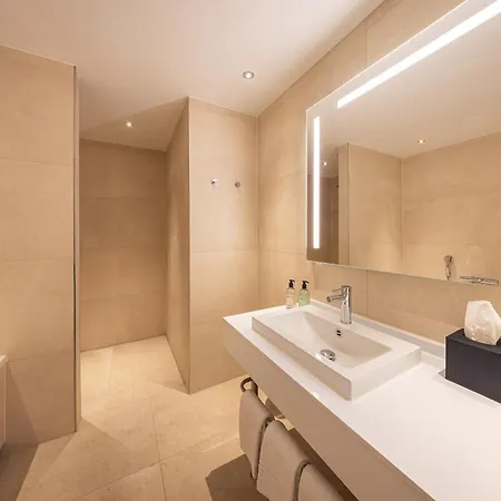 Der Valk Schiphol 4*